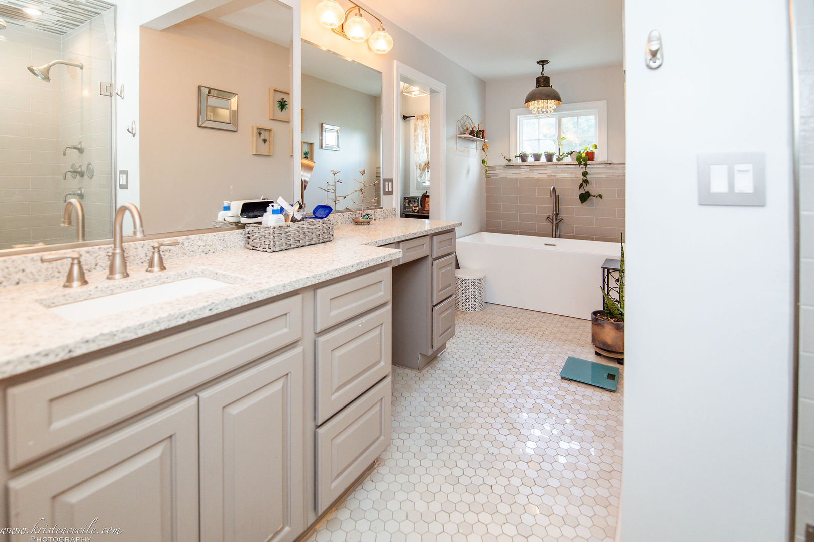 936 West Corning Road Beecher, IL 60401 - Photo 40 of 72 a spacious bathroom with sinks mirror and a bathtub