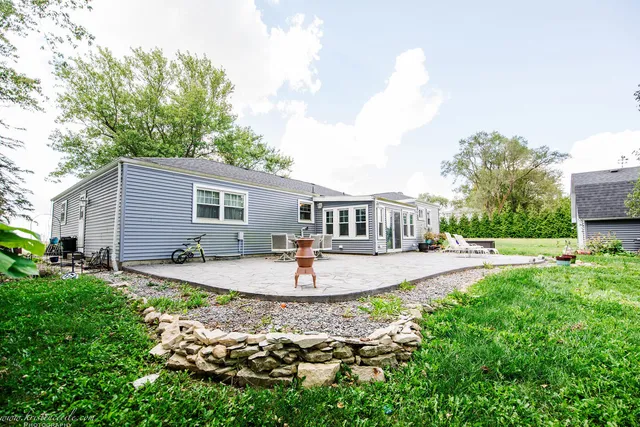 $399,999 | 936 West Corning Road, Beecher, IL 60401