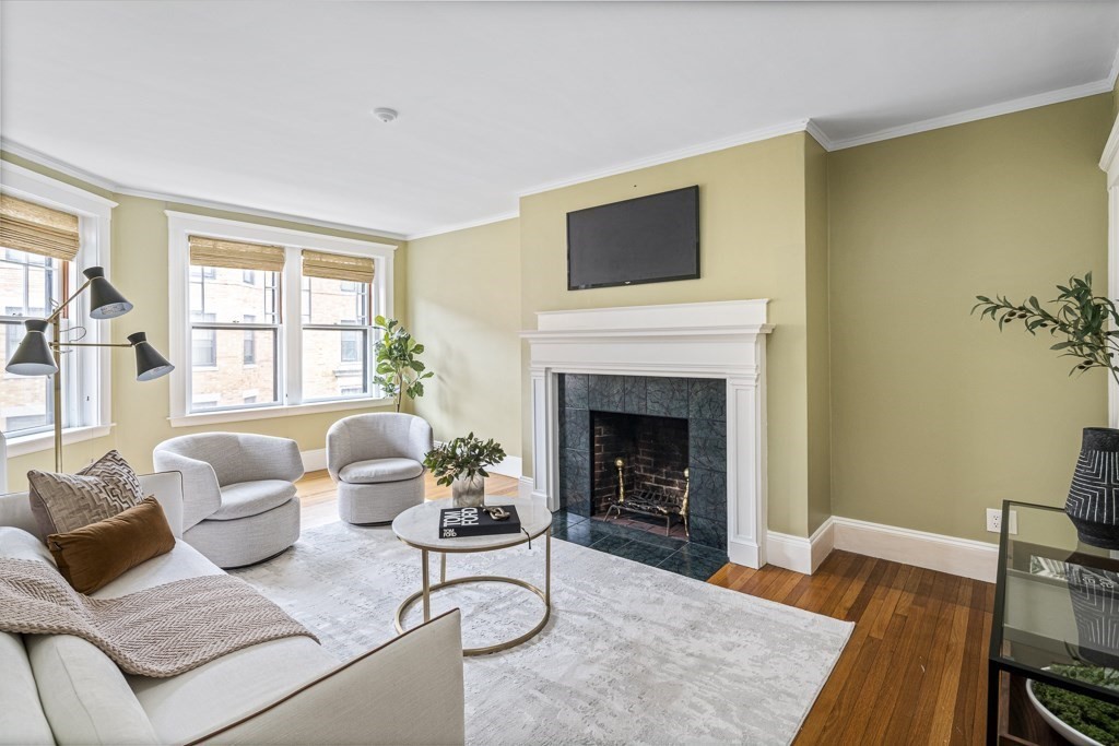 4 Newport Road, Unit 6 Cambridge, MA 02140 - Photo 4 of 21 Gallery Image 4