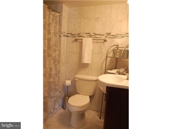 21 York Road Wilmington, DE 19803 - Photo 8 of 16 Master Bathroom