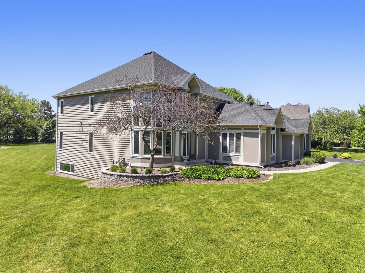 6N274 West Ridgewood Lane St. Charles, IL 60175 - Photo 3 of 58