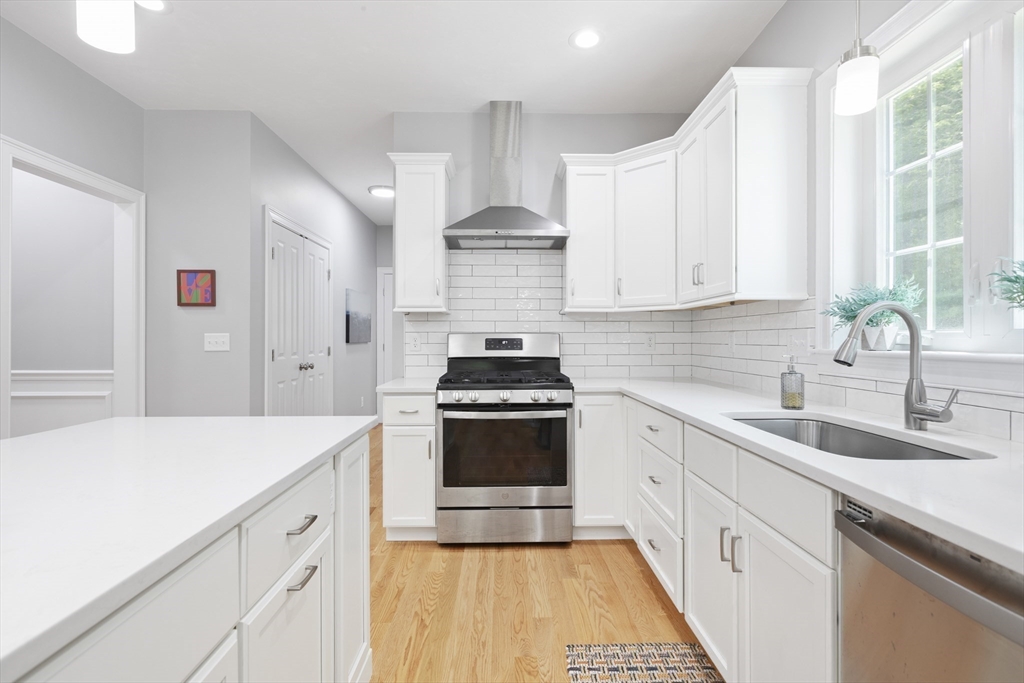87 Martin Road Douglas, MA 01516 - Photo 12 of 41