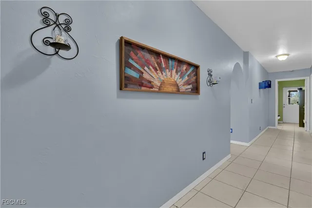 $499,900 | 521 Grant Avenue, Lehigh Acres, FL 33972