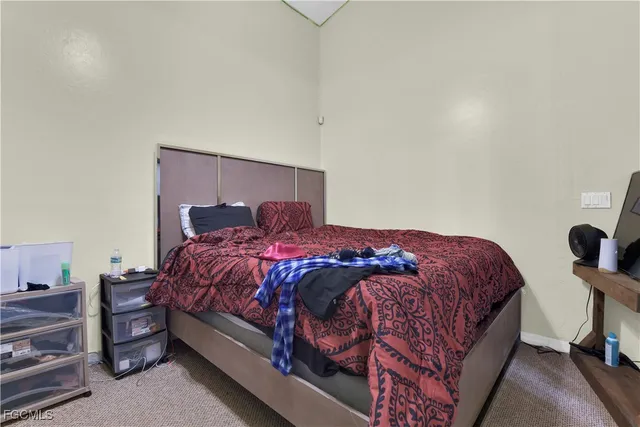 $499,900 | 521 Grant Avenue, Lehigh Acres, FL 33972