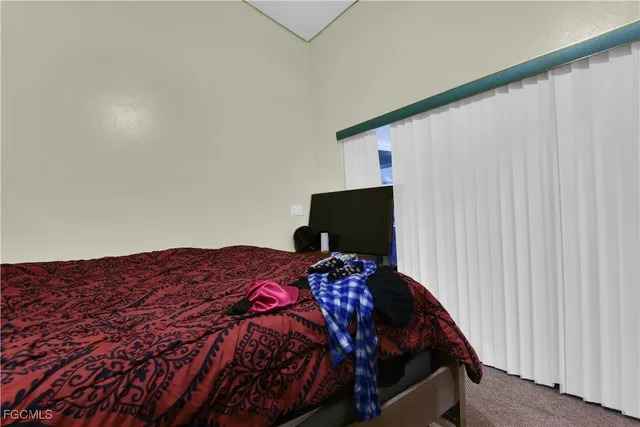 $499,900 | 521 Grant Avenue, Lehigh Acres, FL 33972