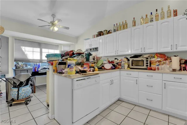 $499,900 | 521 Grant Avenue, Lehigh Acres, FL 33972