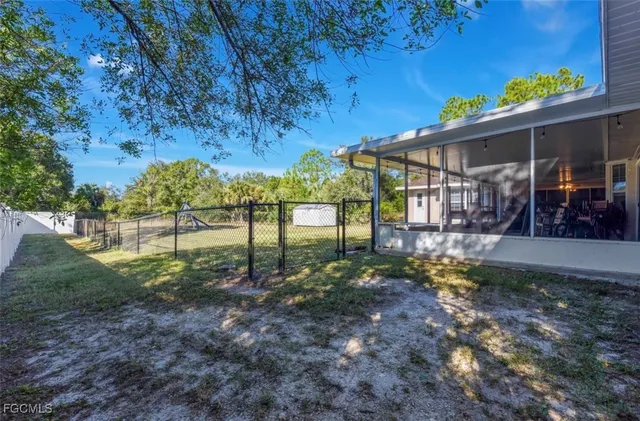 $499,900 | 521 Grant Avenue, Lehigh Acres, FL 33972