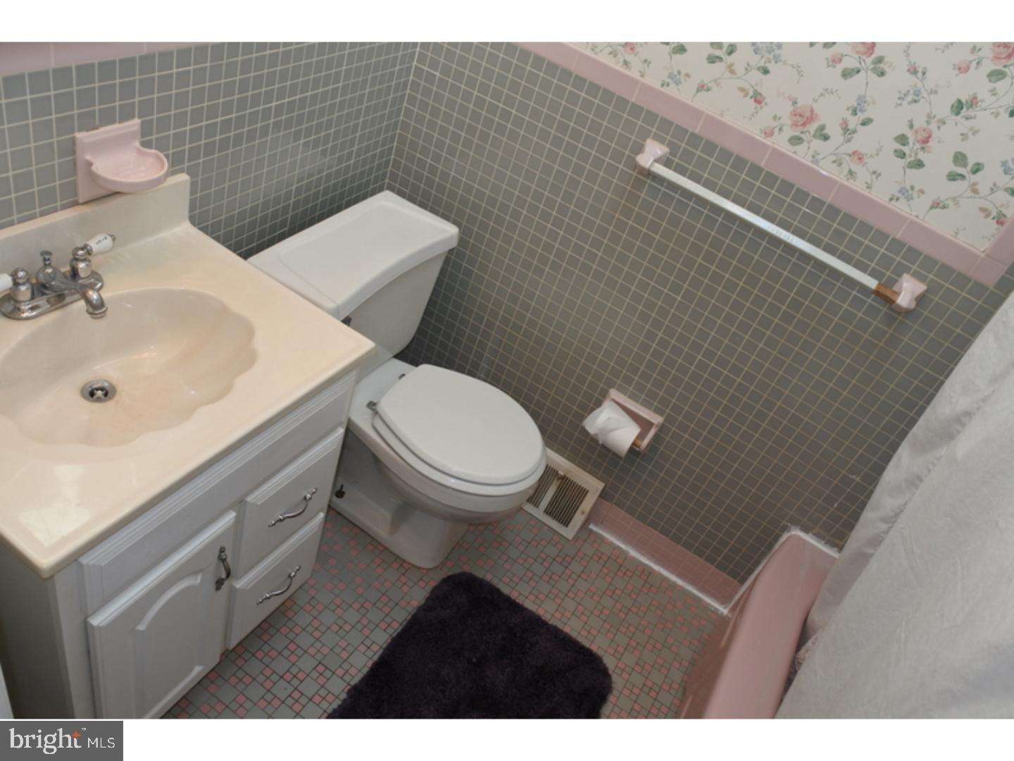 2860 Angus Road Philadelphia, PA 19114 - Photo 16 of 25 Gallery Image 16
