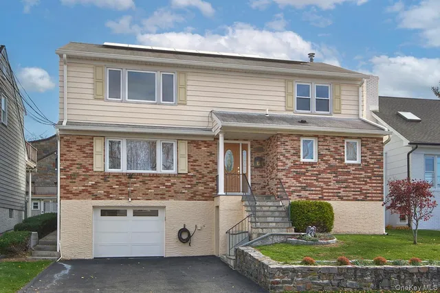 $3,600 | 222 Gainsborg Avenue East, West Harrison, NY 10604