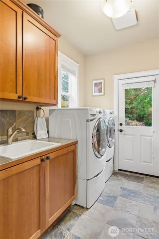 $1,675,000 | 1607 Lyons Avenue Northeast, Renton, WA 98059