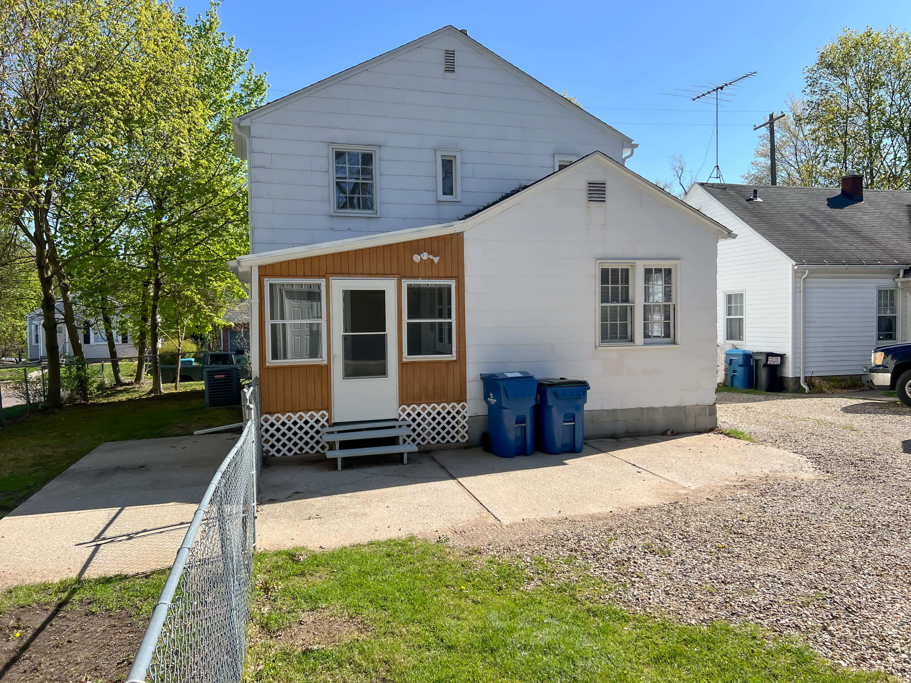160 Ridgewood Street Kalamazoo, MI 49001 - Photo 18 of 24 IMG_8459