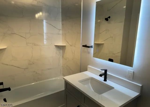 $2,800 | 214 East Grove Street, Unit 107, Westfield, NJ 07090