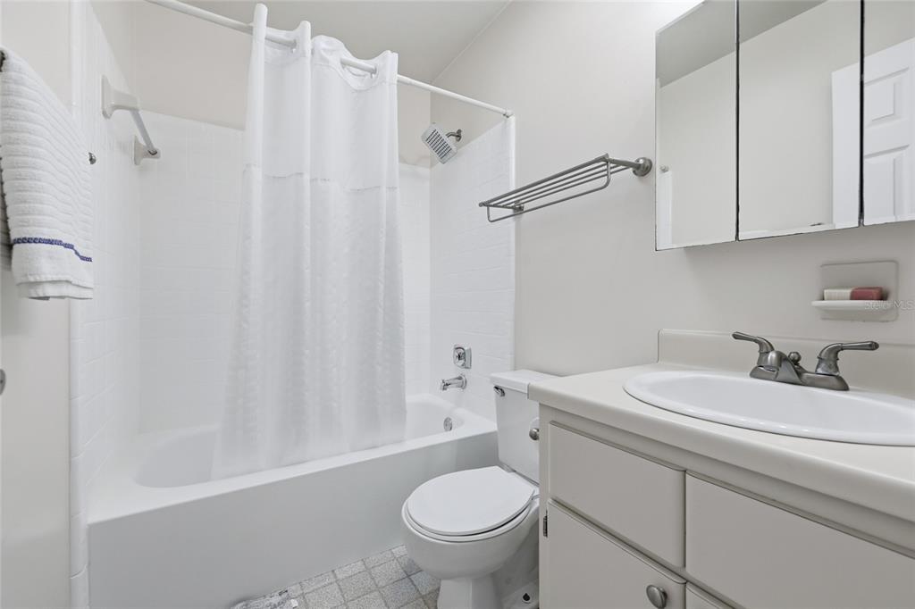 4916 Southwest 57th Drive Gainesville, FL 32608 - Photo 13 of 23