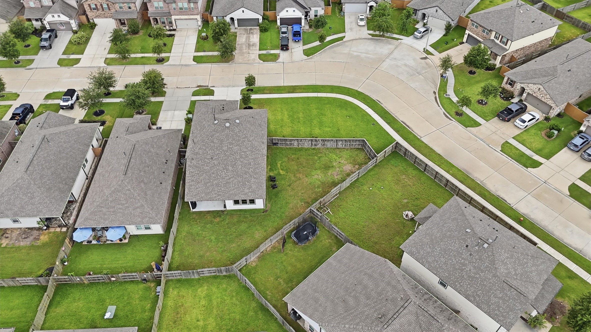 2130 Shellbark Way La Marque, TX 77568 - Photo 23 of 30 Aerial view of home and yard.