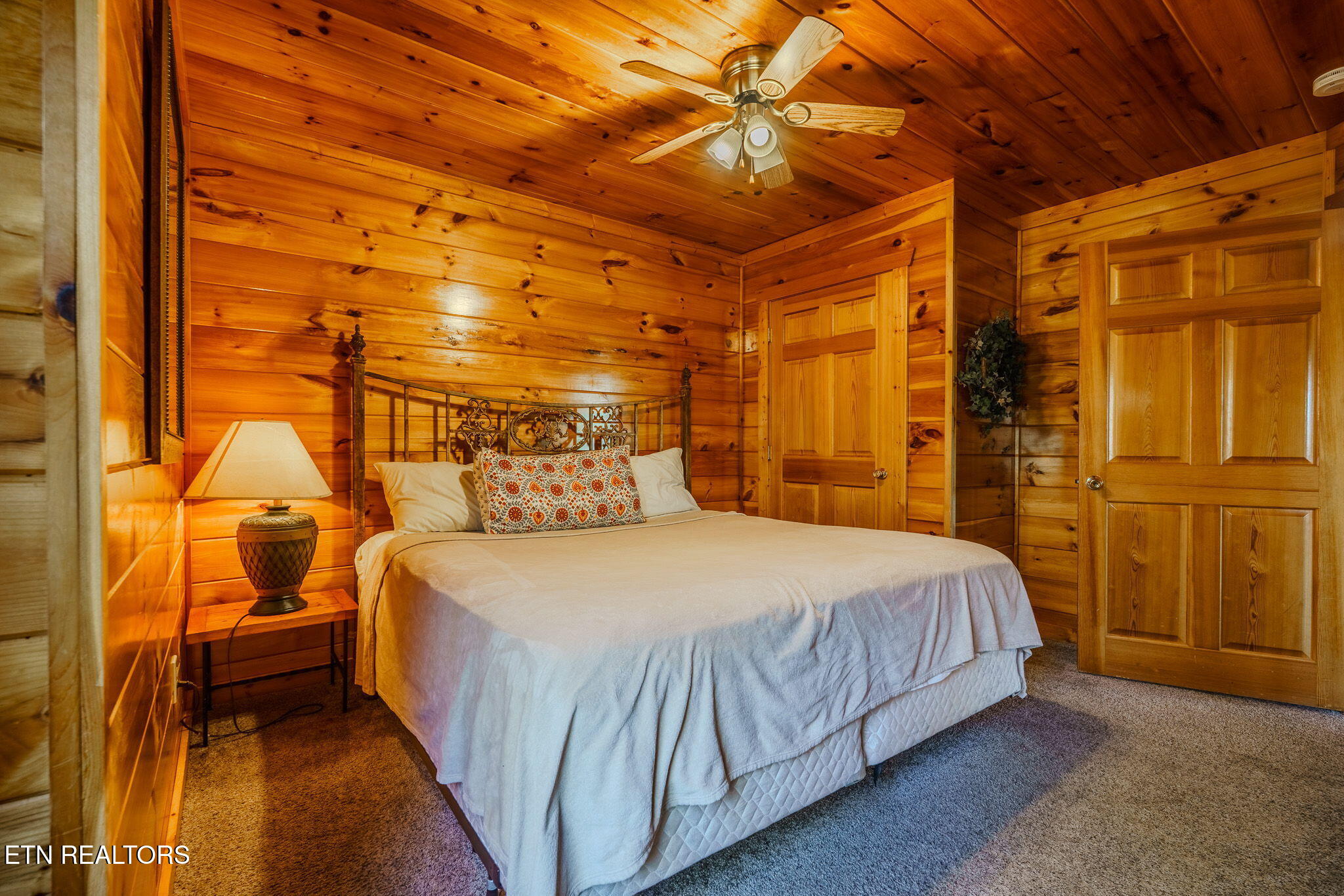 401 Pinnacle Vista Road Gatlinburg, TN 37738 - Photo 11 of 58 1-web-or-mls-_DSC9885-HDR-2