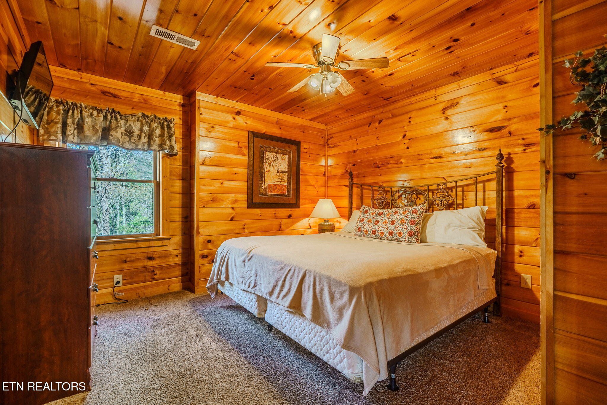 401 Pinnacle Vista Road Gatlinburg, TN 37738 - Photo 22 of 58 57-web-or-mls-_DSC9875-HDR