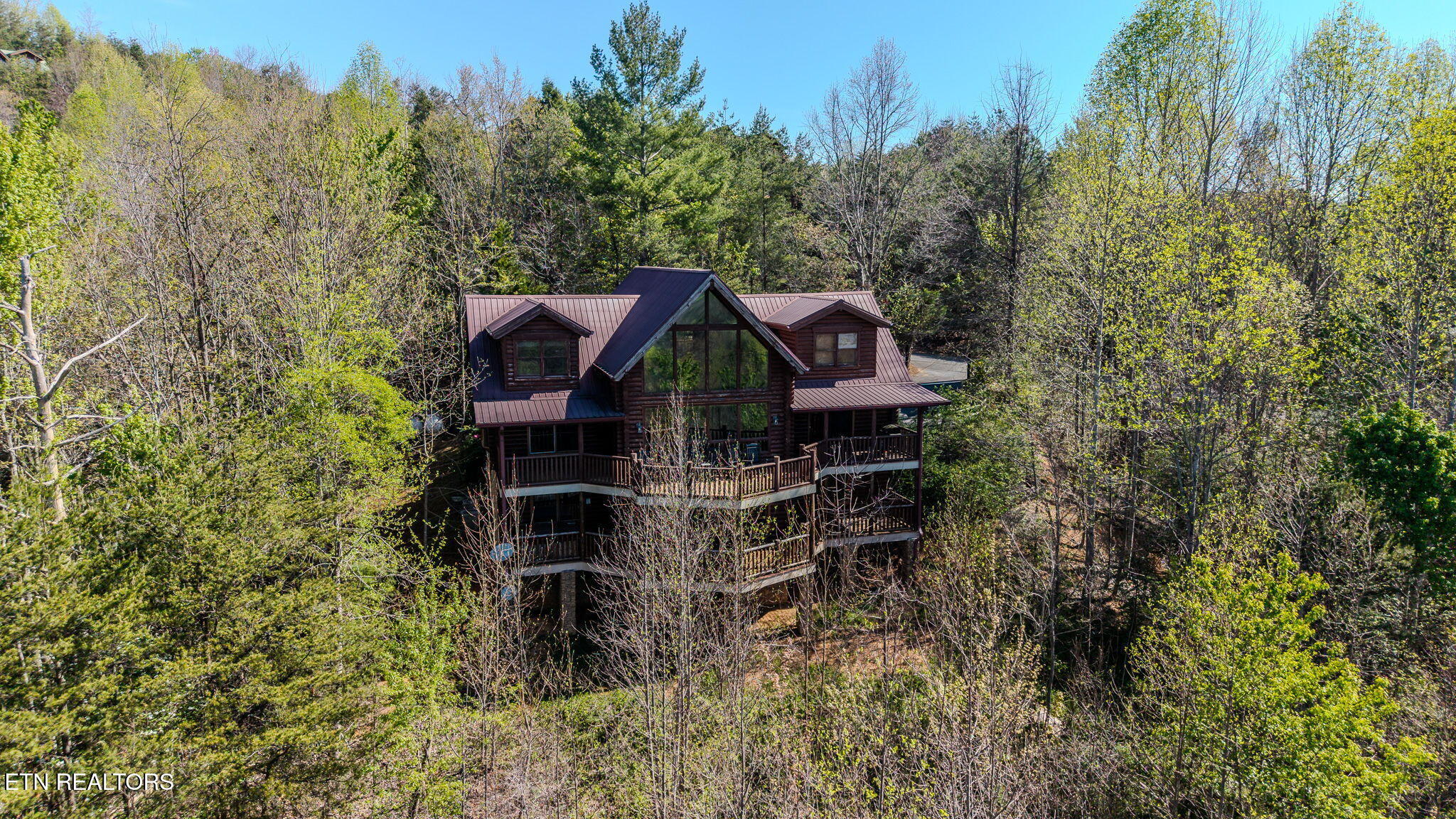 401 Pinnacle Vista Road Gatlinburg, TN 37738 - Photo 54 of 58 18-web-or-mls-DJI_20260410105723_0337_D