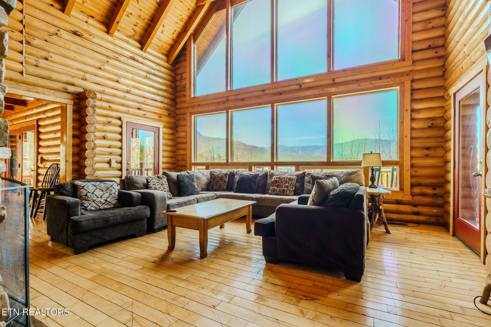 401 Pinnacle Vista Road Gatlinburg, TN 37738 - Photo 7 of 58 14-web-or-mls-_DSC9965-HDR