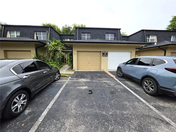 $379,000 | 14237 Southwest 94th Cir Lane, Unit 103, Miami, FL 33186