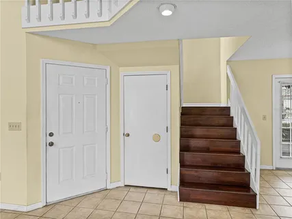 $169,900 | 222 Carpenters Way, Unit 9, Lakeland, FL 33805