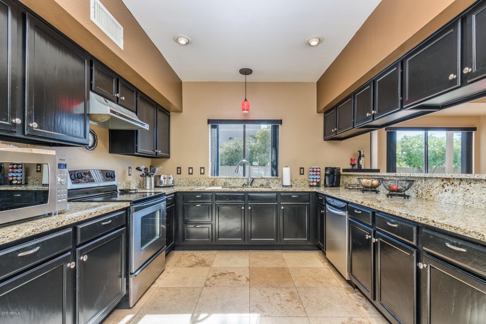 6260 West Grandview Road Glendale, AZ 85306 - Photo 5 of 42 Grandview (11)