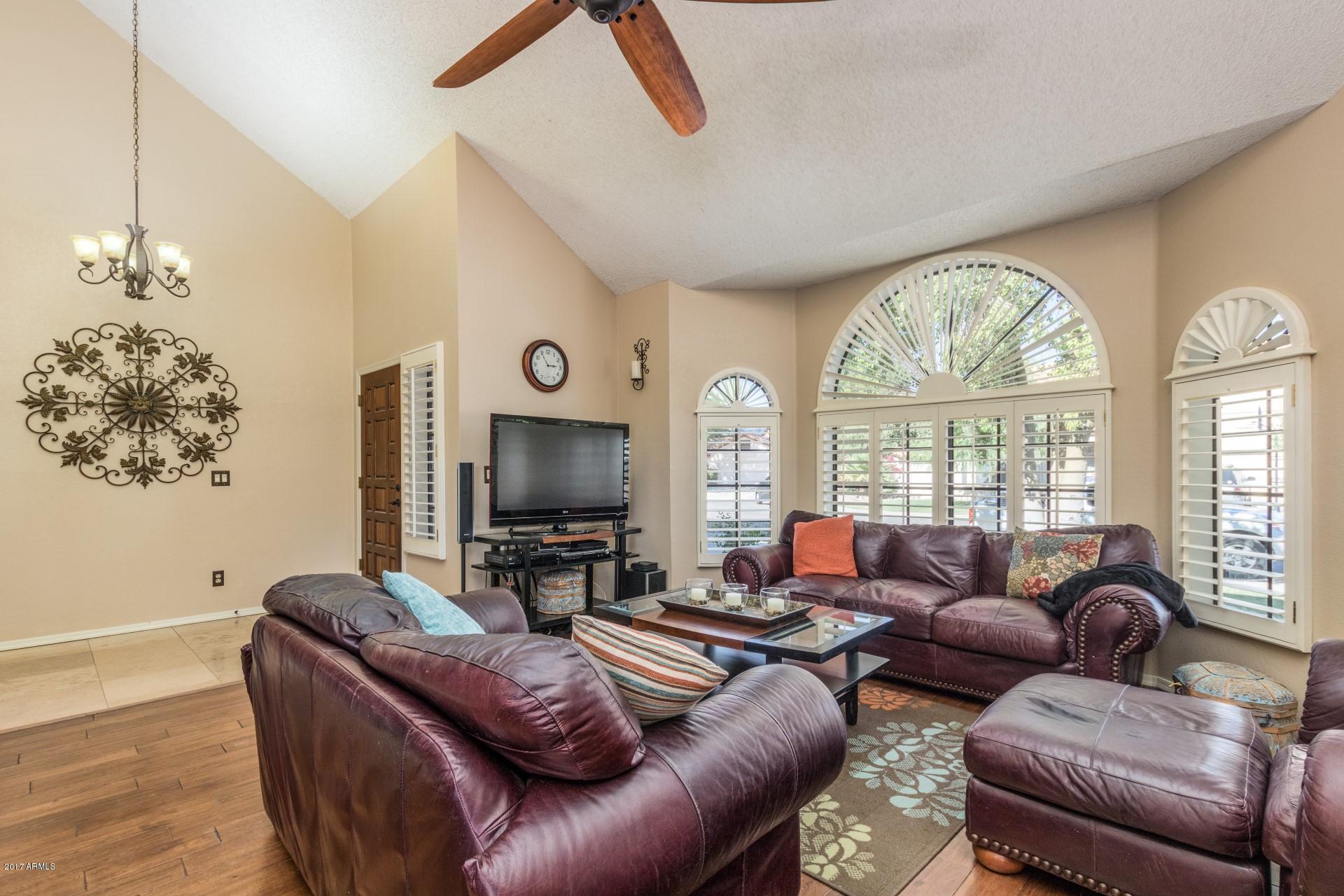 6260 West Grandview Road Glendale, AZ 85306 - Photo 6 of 42 Grandview (7)