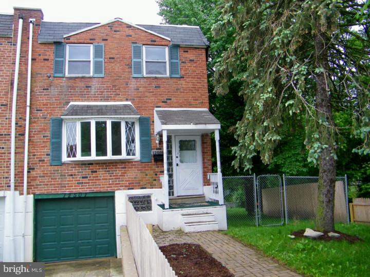 12501 Medford Road Philadelphia, PA 19154 - Photo 1 of 17