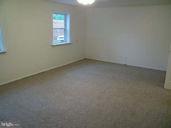 12501 Medford Road Philadelphia, PA 19154 - Photo 13 of 17