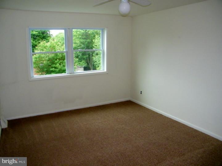 12501 Medford Road Philadelphia, PA 19154 - Photo 14 of 17