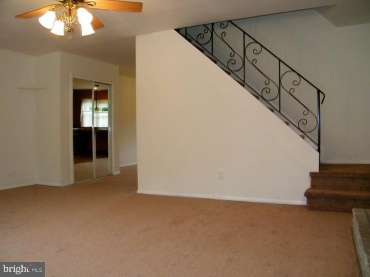 12501 Medford Road Philadelphia, PA 19154 - Photo 4 of 17