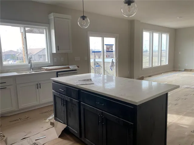 $609,950 | 18637 West 193rd Street, Spring Hill, KS 66083