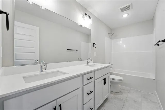 $609,950 | 18637 West 193rd Street, Spring Hill, KS 66083