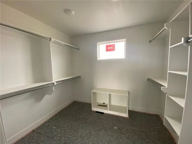 $609,950 | 18637 West 193rd Street, Spring Hill, KS 66083