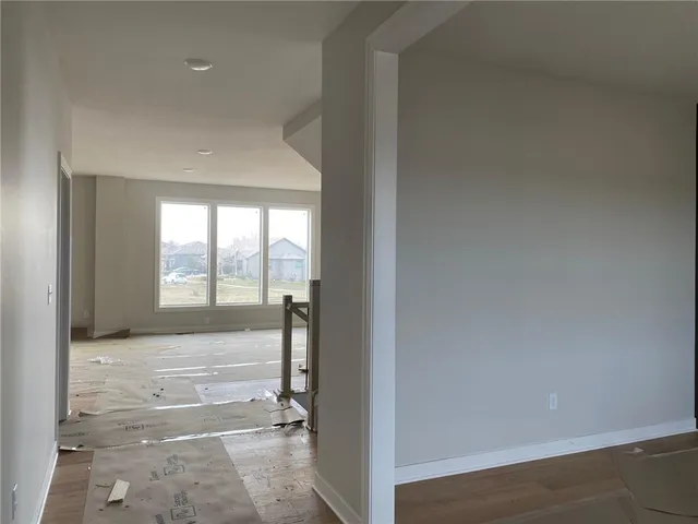 $609,950 | 18637 West 193rd Street, Spring Hill, KS 66083