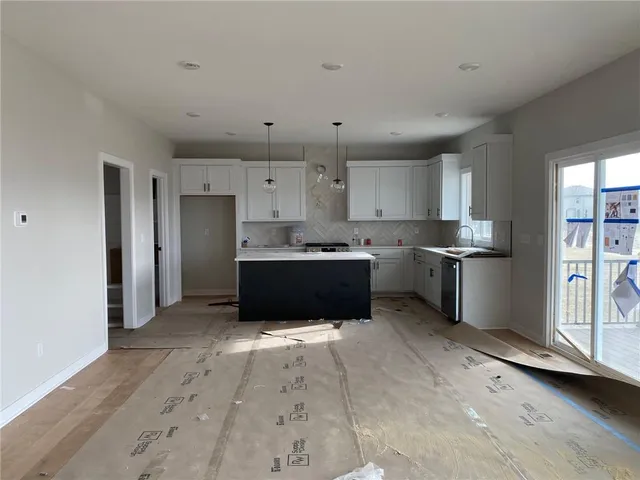 $609,950 | 18637 West 193rd Street, Spring Hill, KS 66083