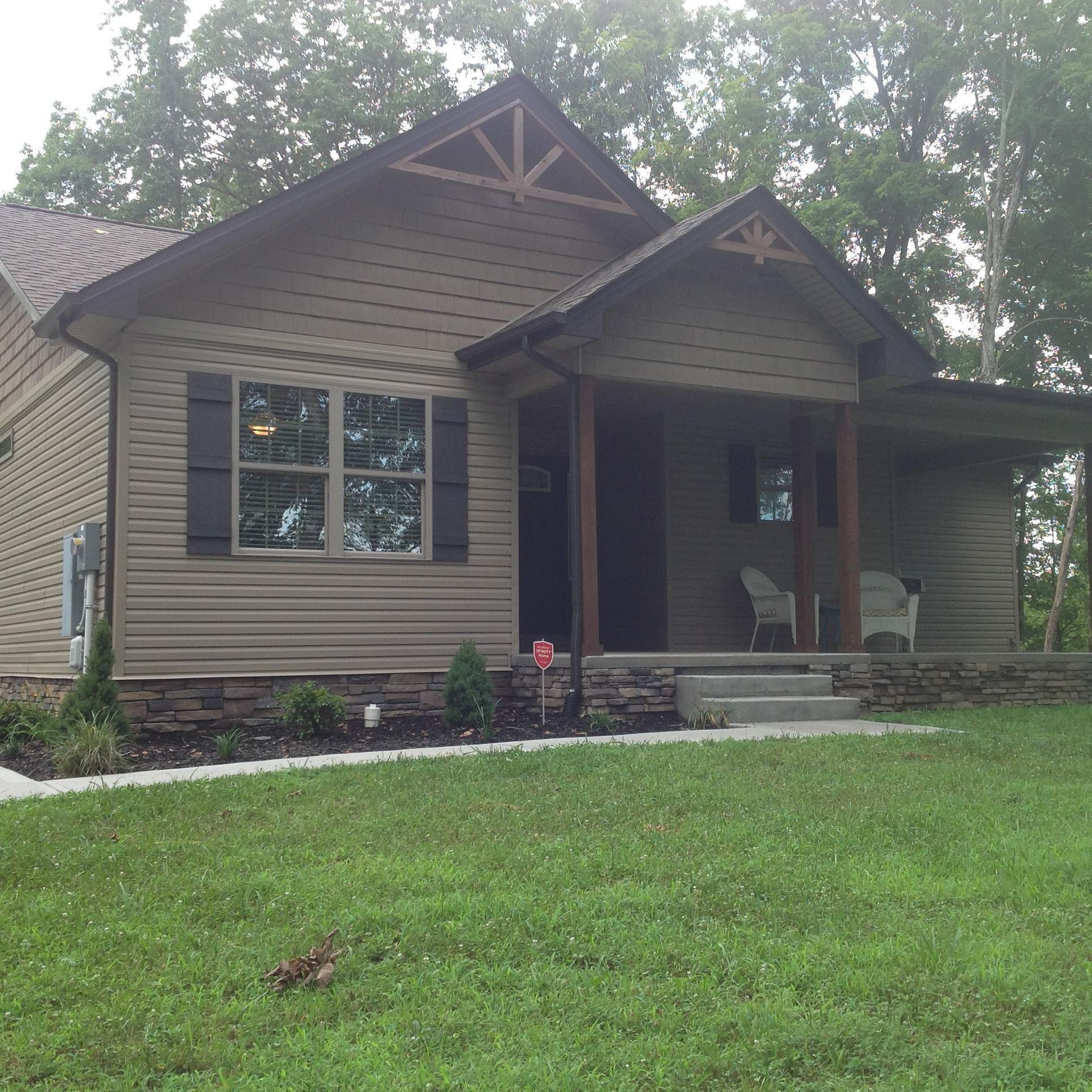 342 Ridgewood Drive Clinton, TN 37716 - Photo 1 of 36 image