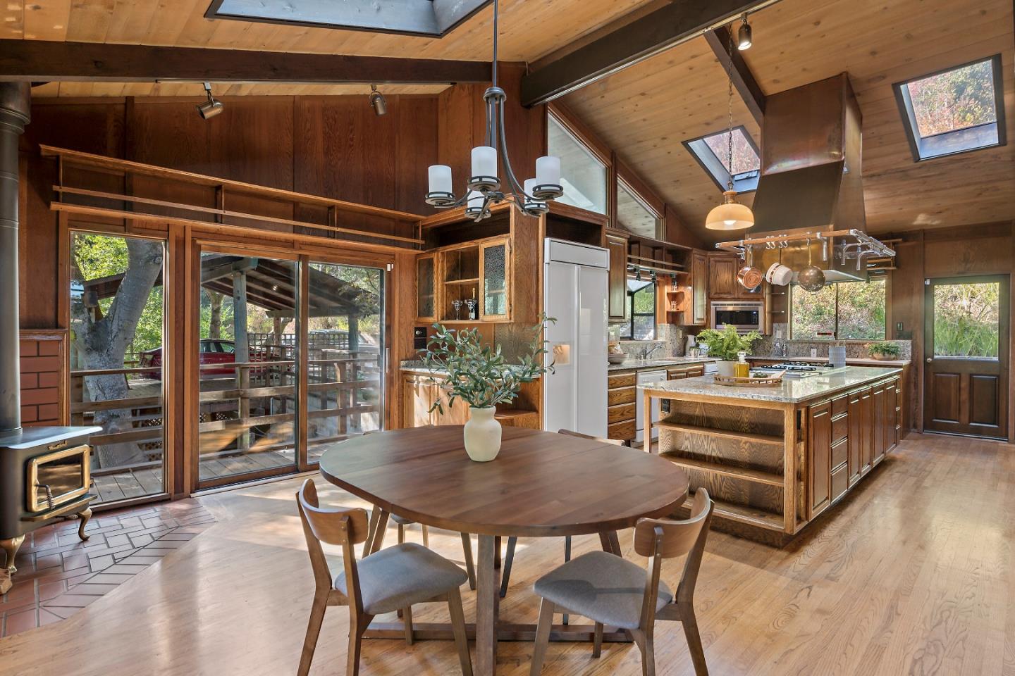15919 Ravine Road Los Gatos, CA 95030 - Photo 12 of 50 Gallery Image 12