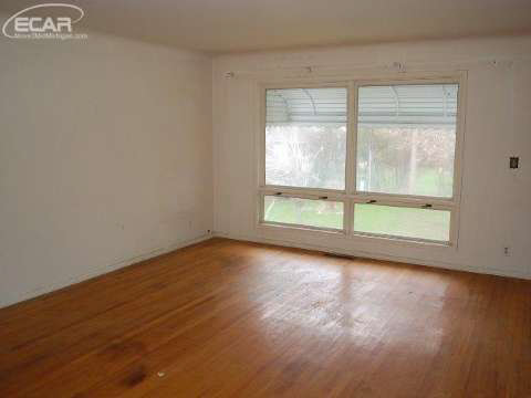 2919 Miller Road Flint, MI 48503 - Photo 6 of 20 20437557-5.JPG
