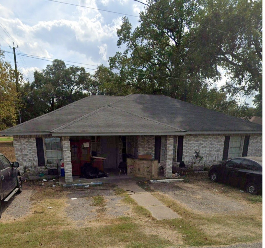 1525 Calvit Street Hempstead, TX 77445 - Photo 2 of 22