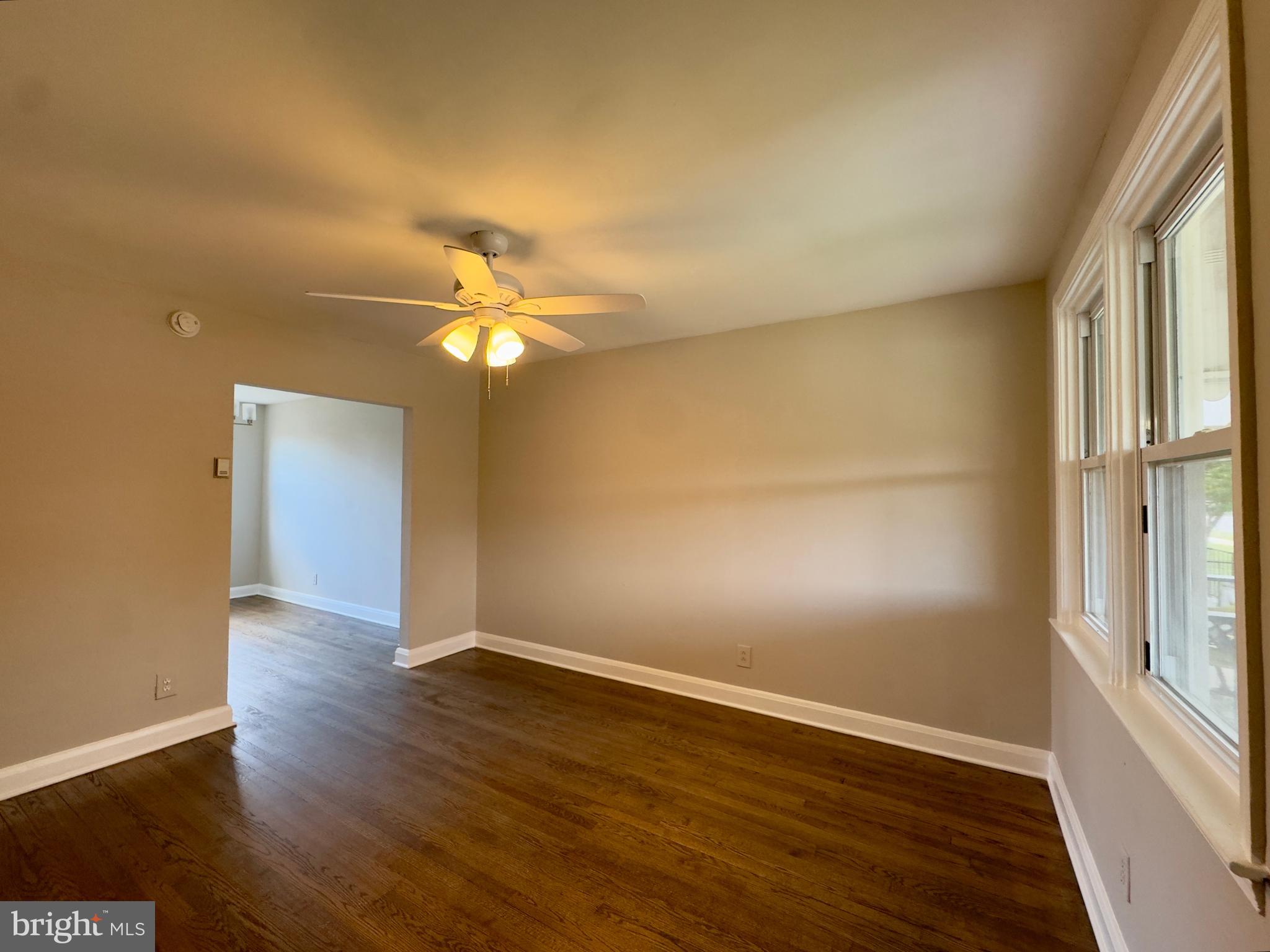433 Oakwood Road Baltimore, MD 21222 - Photo 10 of 17