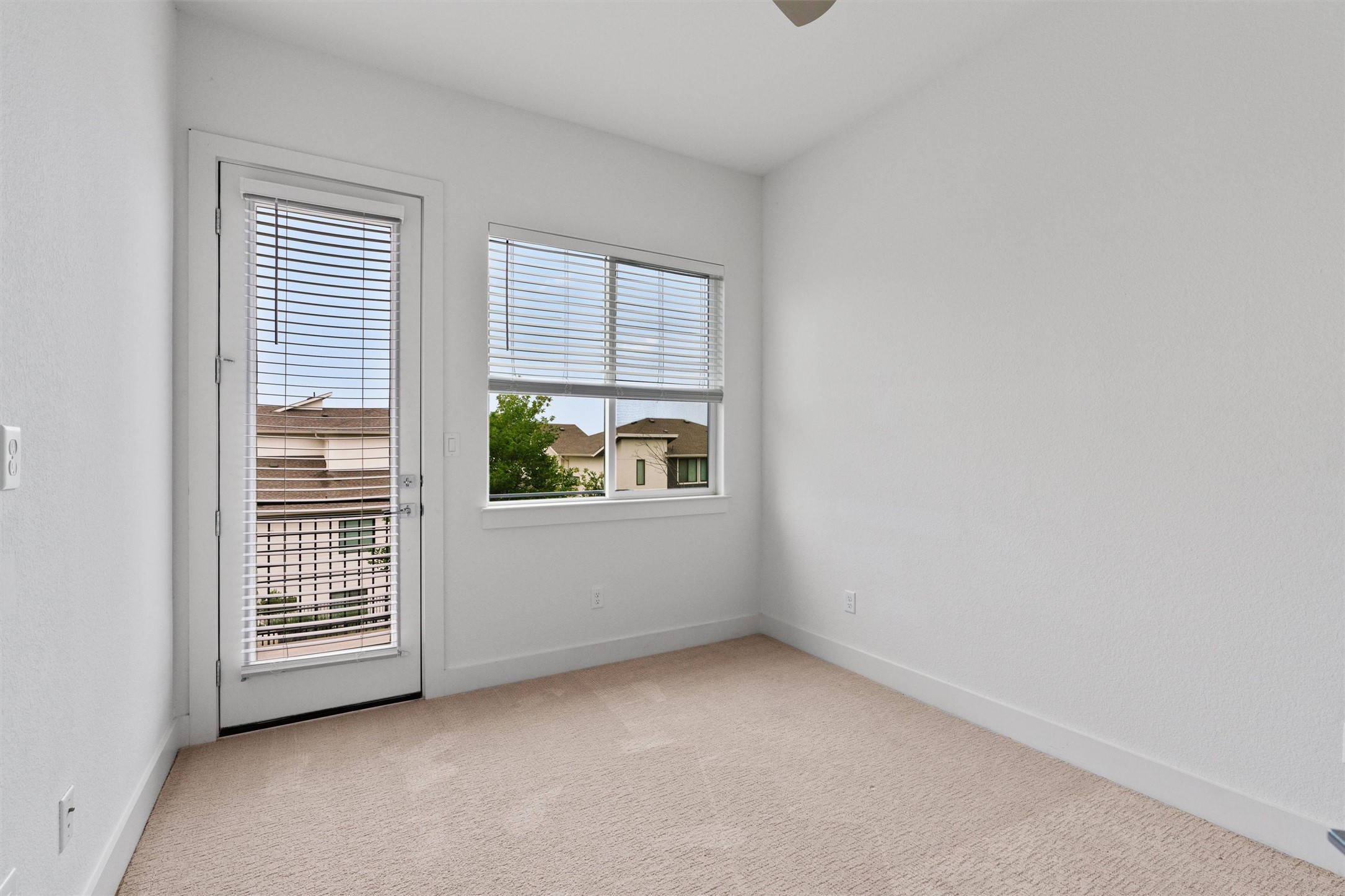 2050 Lohmans Spur Road, Unit 804 Lakeway, TX 78734 - Photo 5 of 28