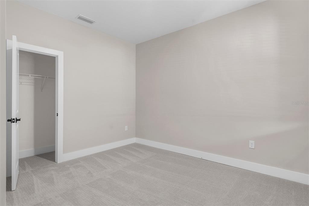 13409 Walden Sheffield Road Dover, FL 33527 - Photo 6 of 7 Gallery Image 6