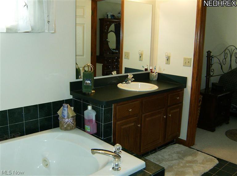 9472 Root Road North Ridgeville, OH 44039 - Photo 12 of 20 Gallery Image 12
