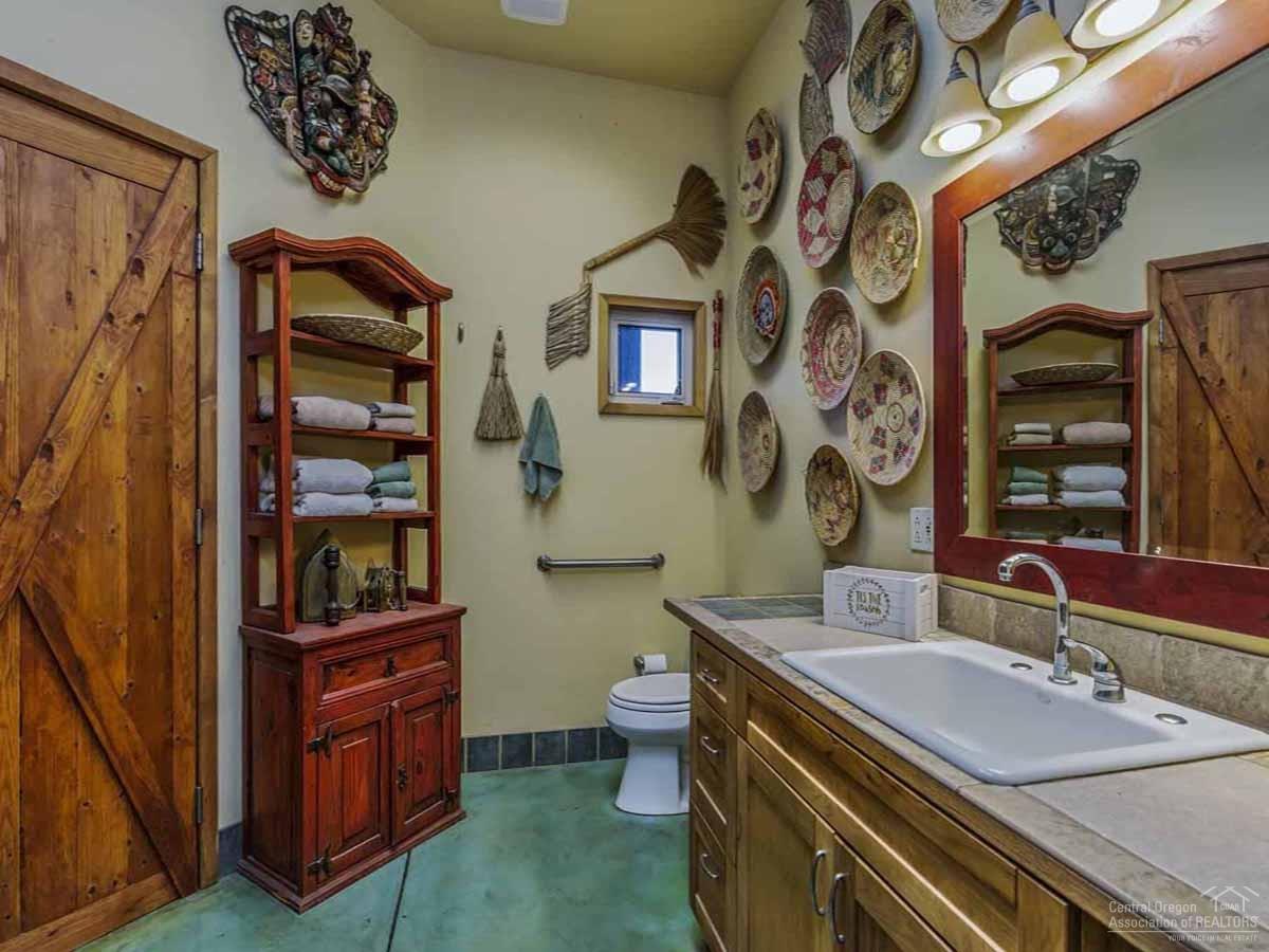 18560 Plainview Road Bend, OR 97703 - Photo 19 of 24 Barn guest bath