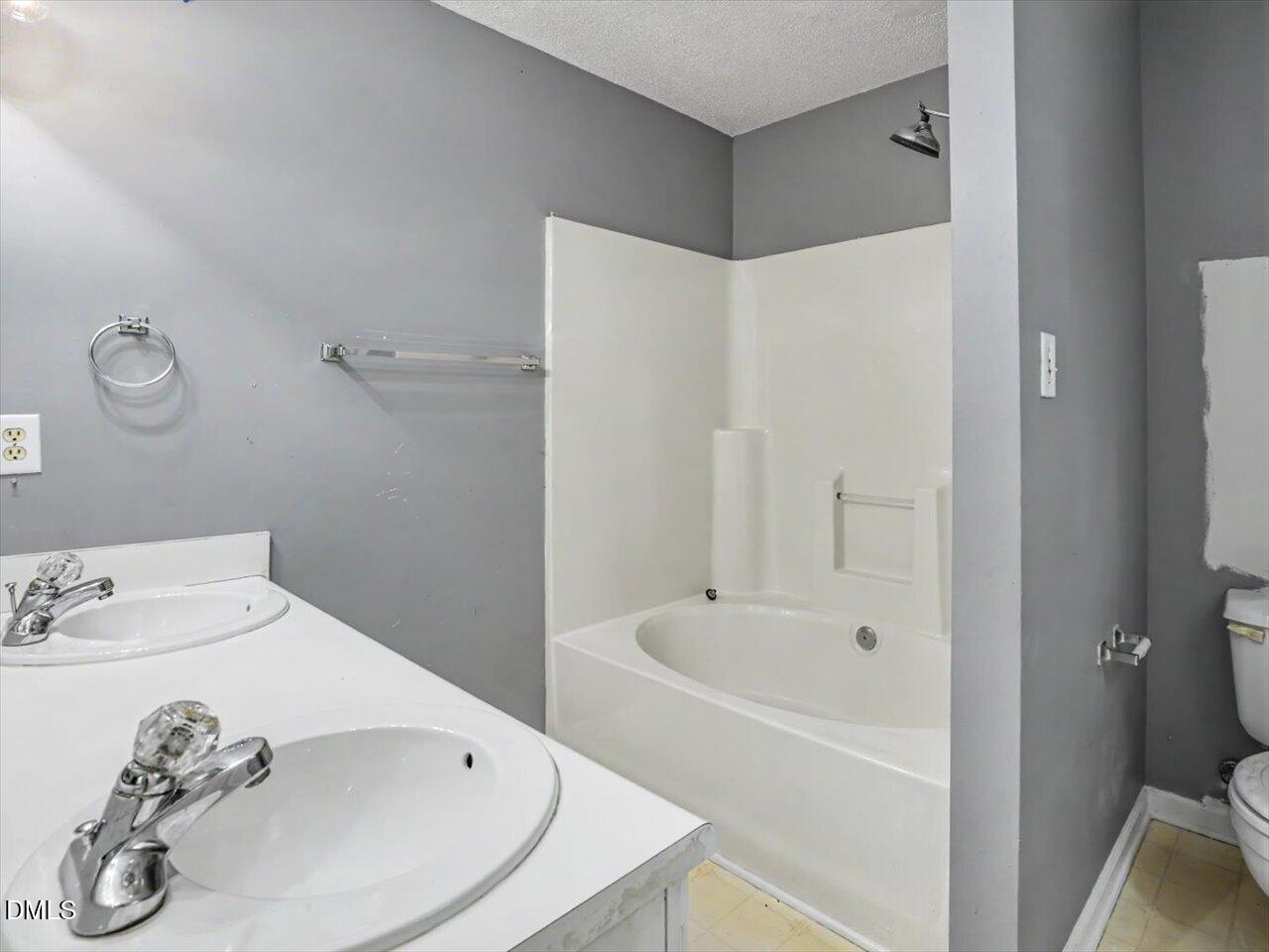 829 Rainer Court Garner, NC 27529 - Photo 8 of 19 33-Primary Bathroom