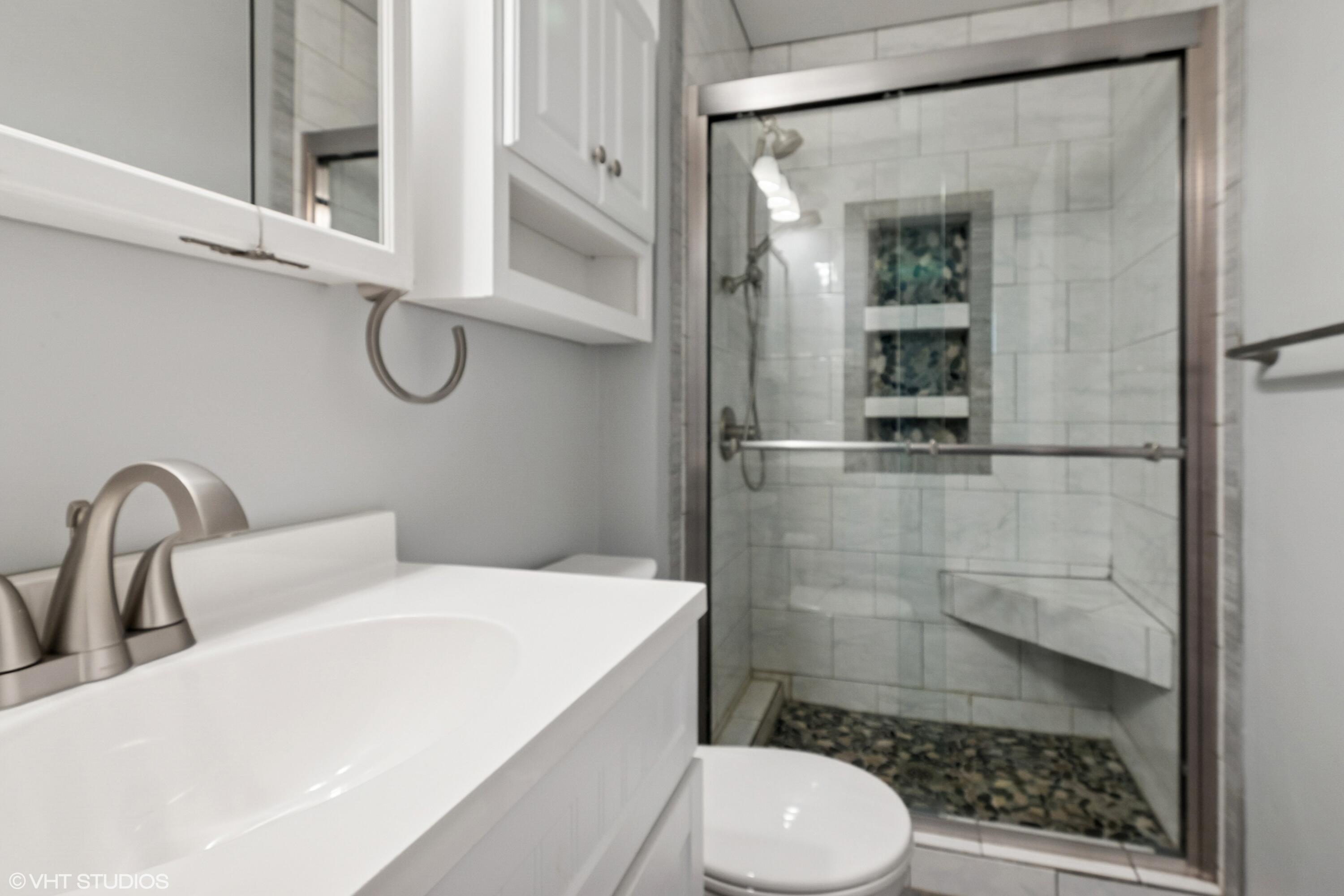 387 East Tratebas Road Valparaiso, IN 46383 - Photo 12 of 30 3000x2000