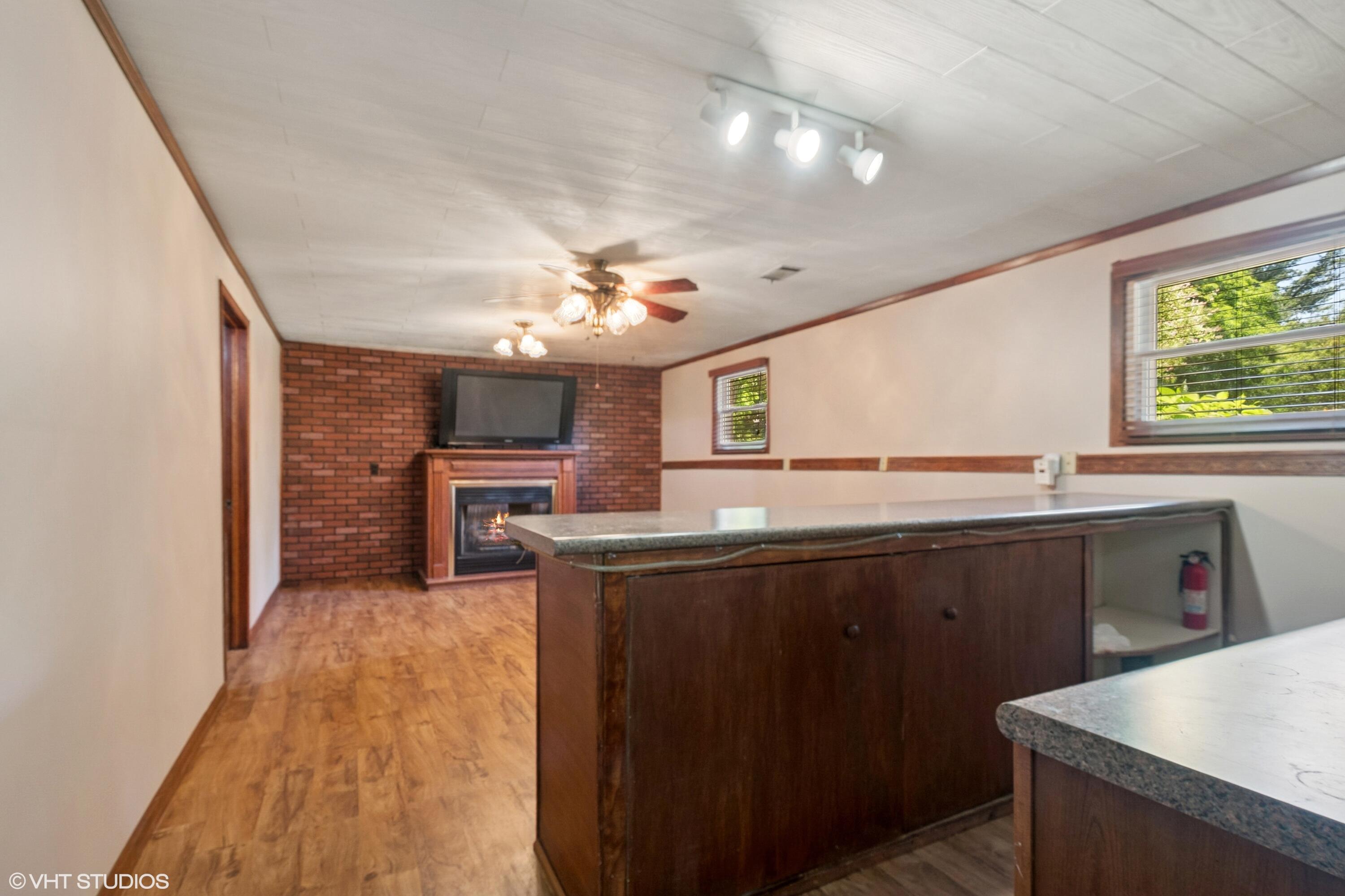 387 East Tratebas Road Valparaiso, IN 46383 - Photo 15 of 30 3000x2000