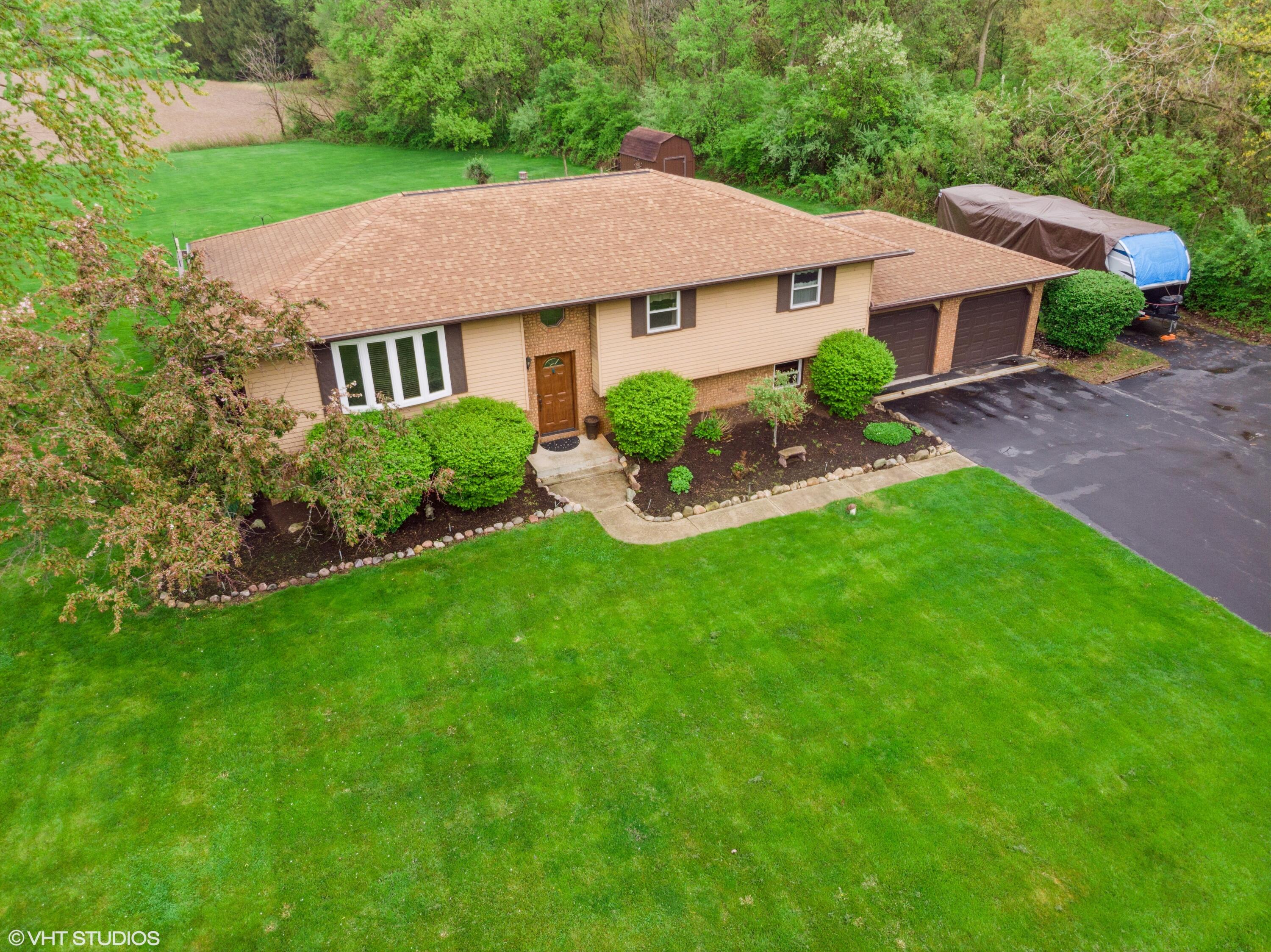 387 East Tratebas Road Valparaiso, IN 46383 - Photo 22 of 30 3000x2247