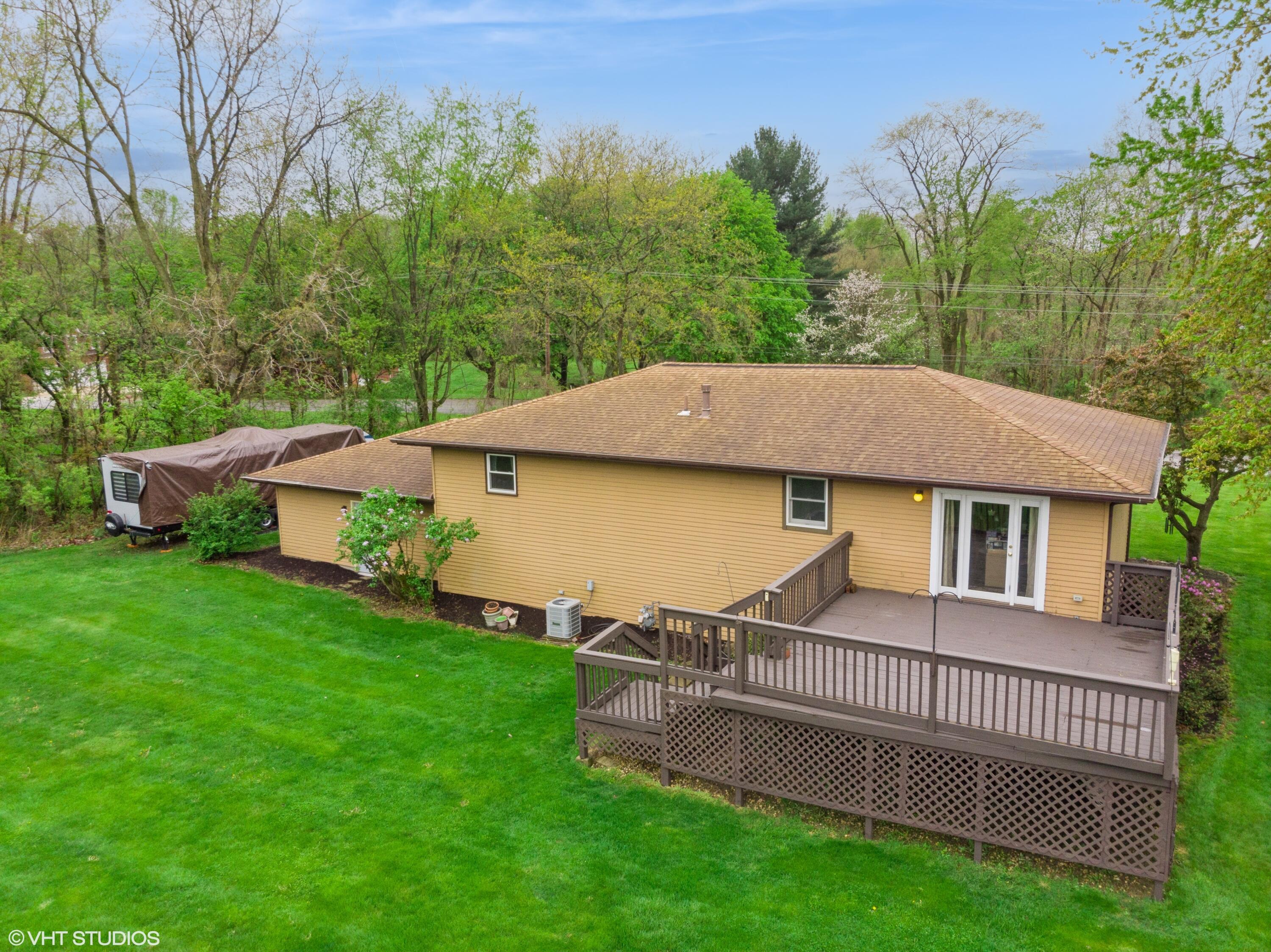 387 East Tratebas Road Valparaiso, IN 46383 - Photo 26 of 30 3000x2247