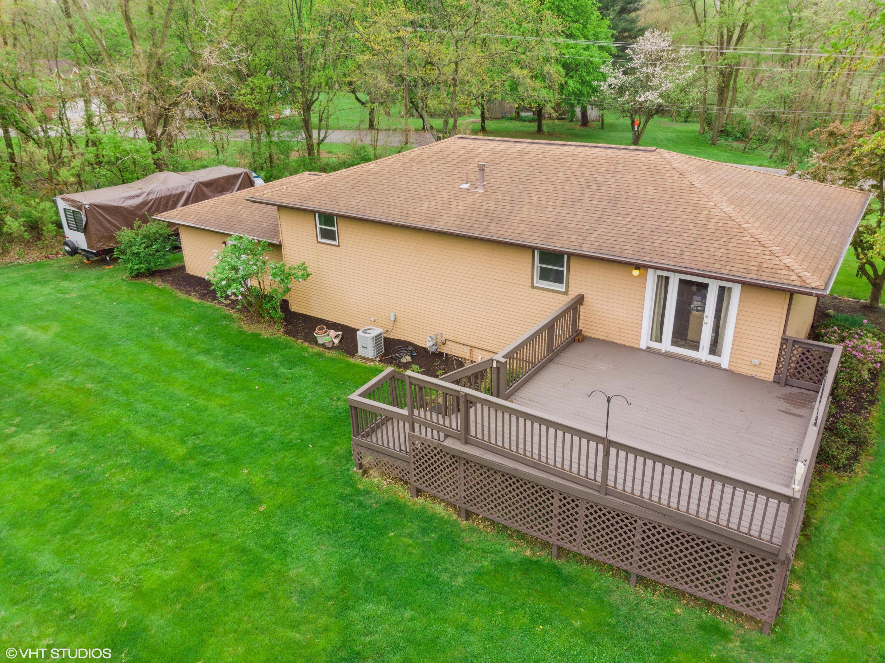 387 East Tratebas Road Valparaiso, IN 46383 - Photo 27 of 30 3000x2247